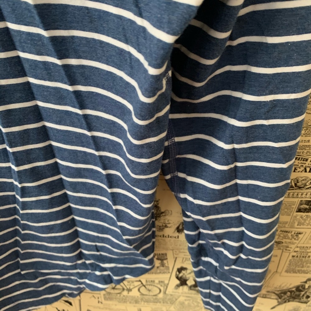Lululemon striped long sleeve blue top white SZ 4 - Picture 6 of 9